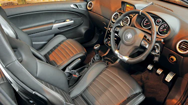 Corsa cockpit