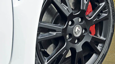 clio wheel