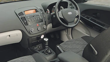 kia dash