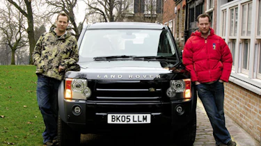 Front view of Land Rover Discovery