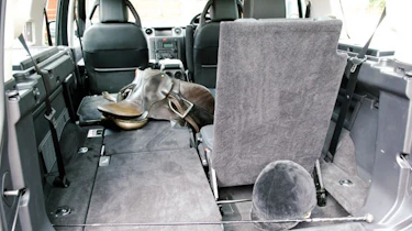 Land Rover Discovery load space