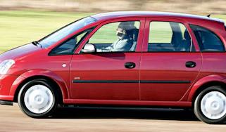 Side view of Vauxhall Meriva 1.6 Club