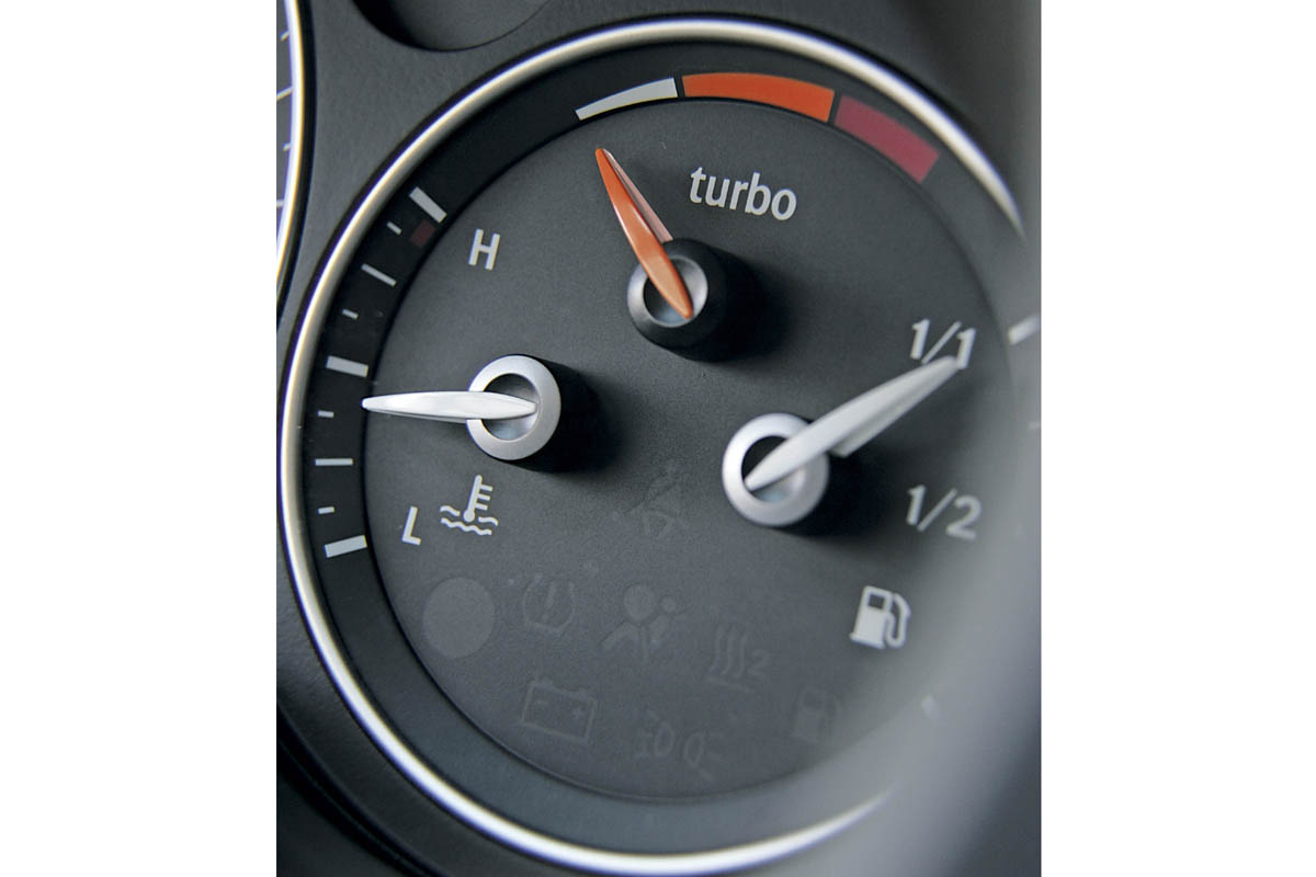 Saab dial