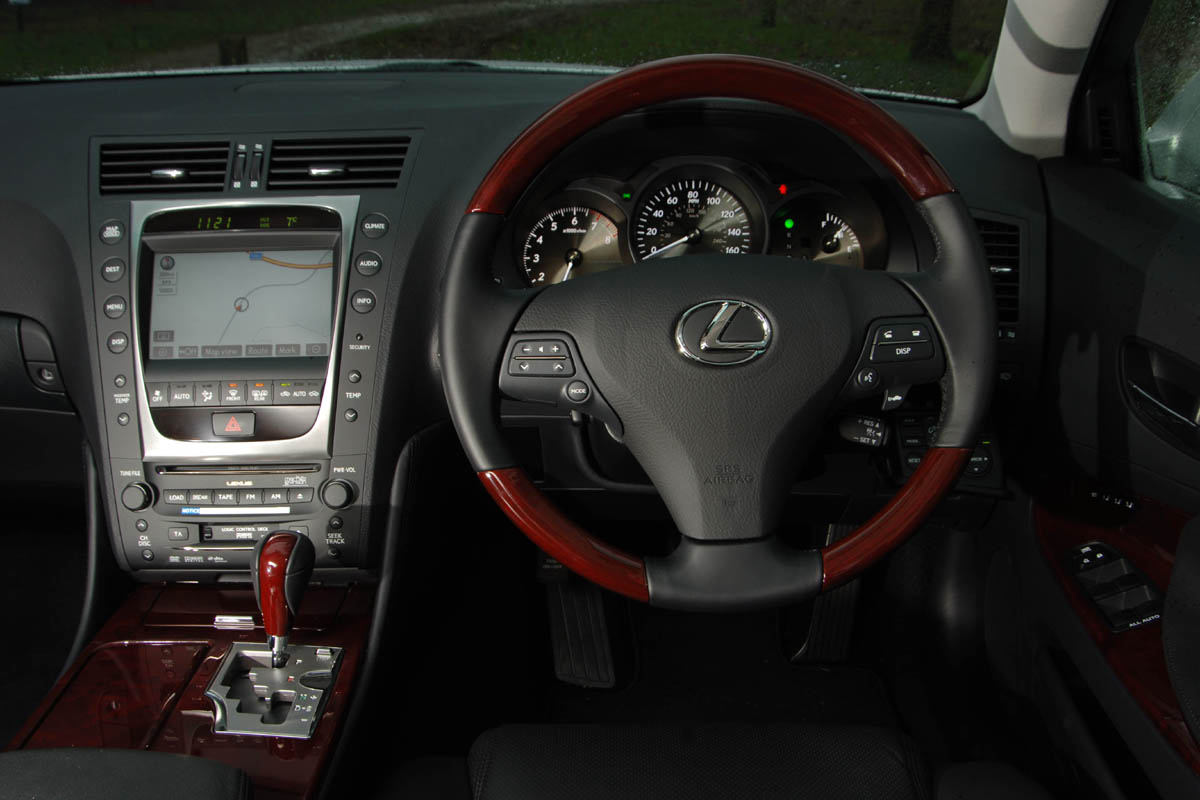 Lexus dash