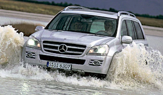 Front view of Mercedes GL450