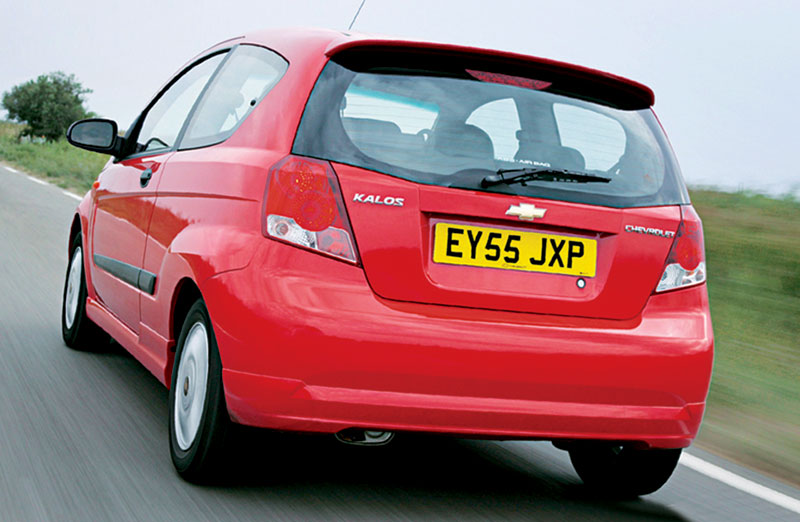 Rear view of Chevrolet Kalos SX