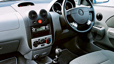 Chevrolet Kalos SX interior