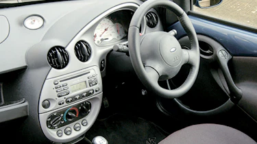 Ford Ka 1.3 dashboard