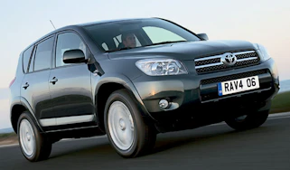 Front view of Toyota RAV4 T180