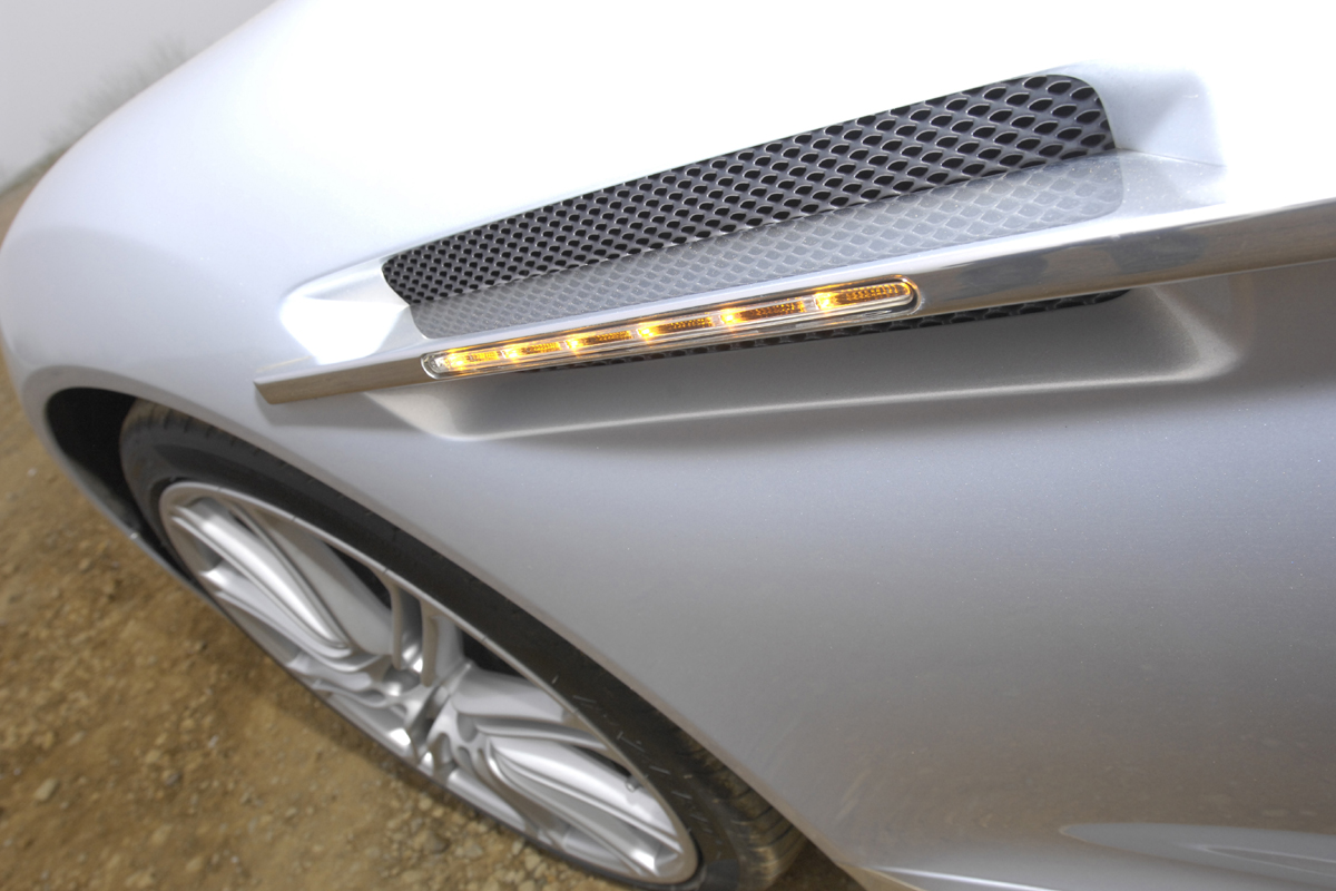 Aston Martin DBS