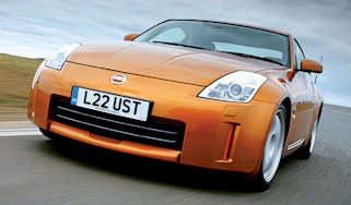 Front view of Nissan 350Z GT