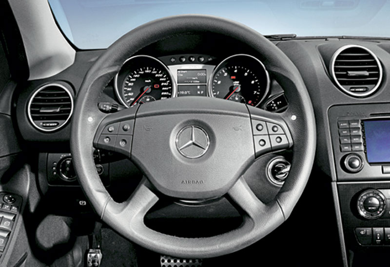 Mercedes ML63 AMG dashboard