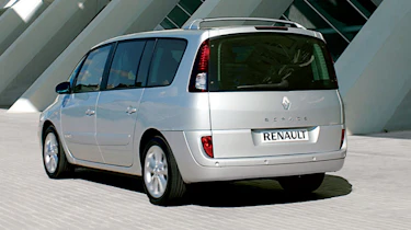 Rear view of Renault Grand Espace