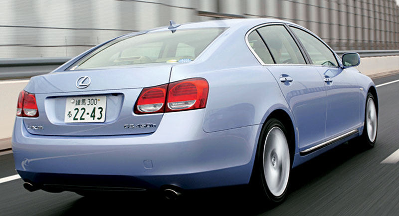 Rear view of Lexus GS540h