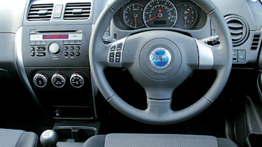 Fiat Sedici Eleganza interior