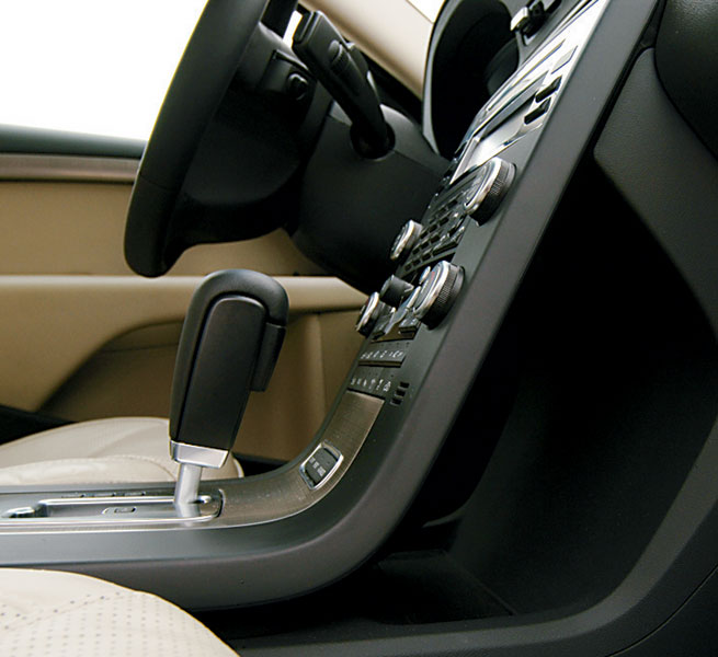 Volvo S80 V8 cubby hole