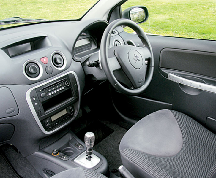 Citroen C2 Stop &amp;#038; Start interior