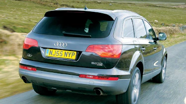 Rear view of Audi Q7