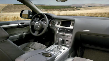 Audi Q7 interior