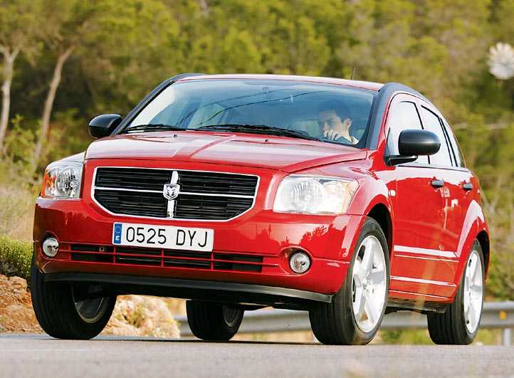 Front view of Dodge Caliber SXT Sport