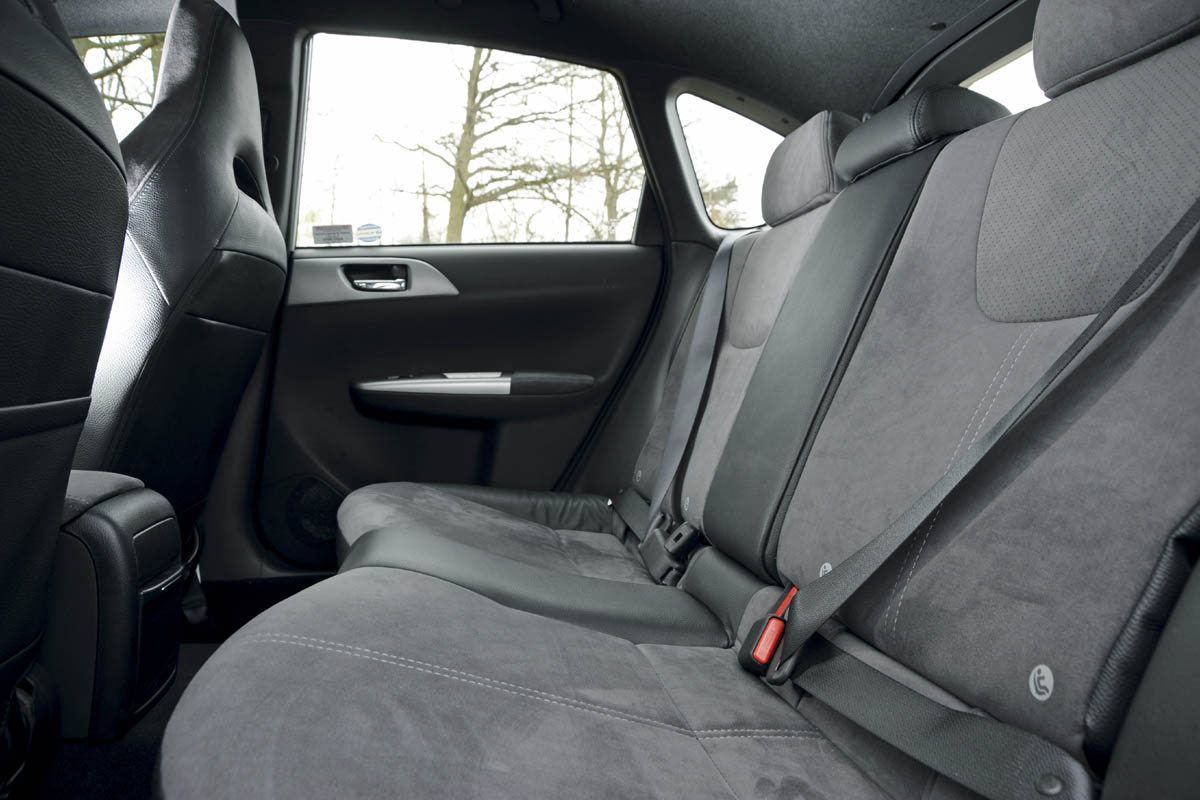 Impreza seats