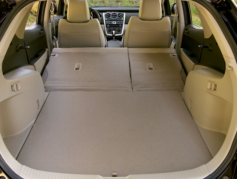 Mazda CX-7 load space