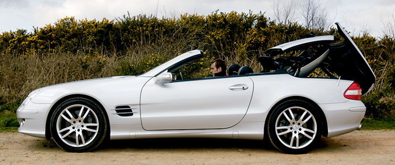 Mercedes SL500 folding roof