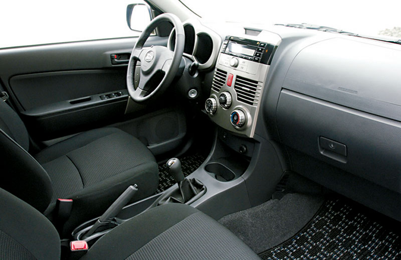 Daihatsu Terios interior
