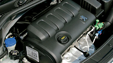 Peugeot 207 S engine