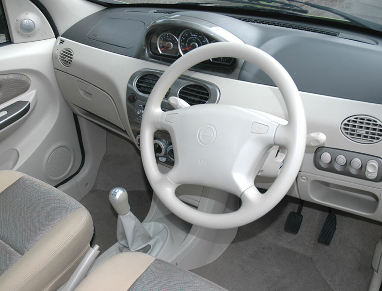 Naza Sutera interior