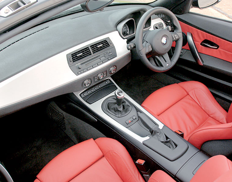 BMW Z4 3.0si Sport interior
