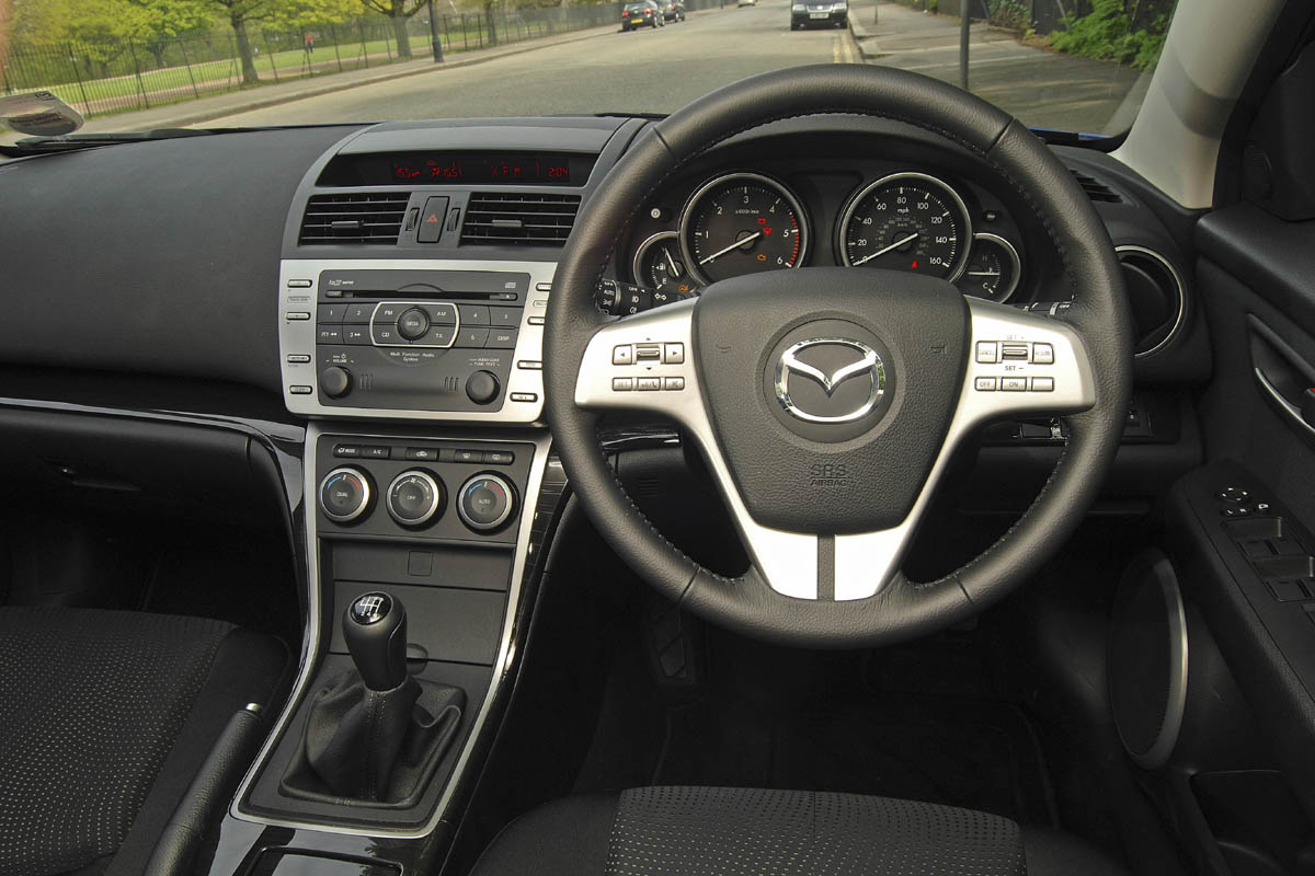 Mazda 6 dash
