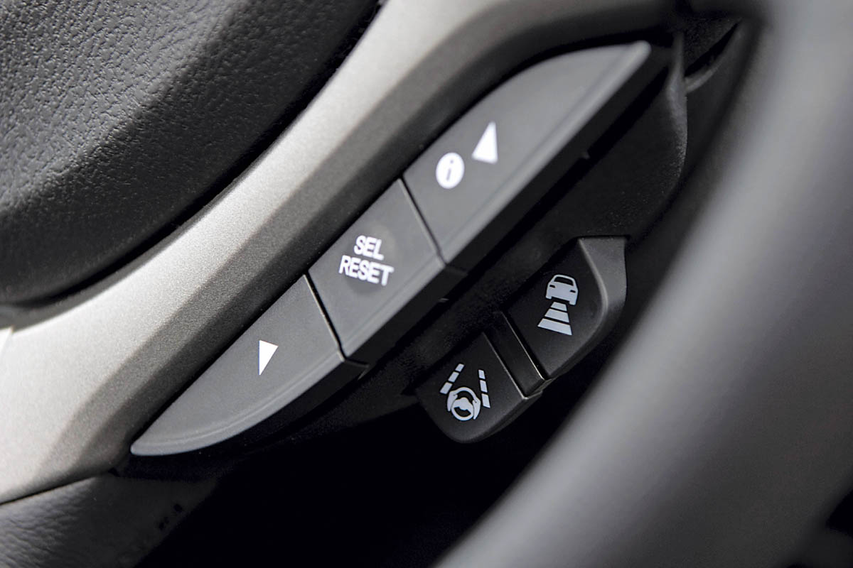 Accord buttons