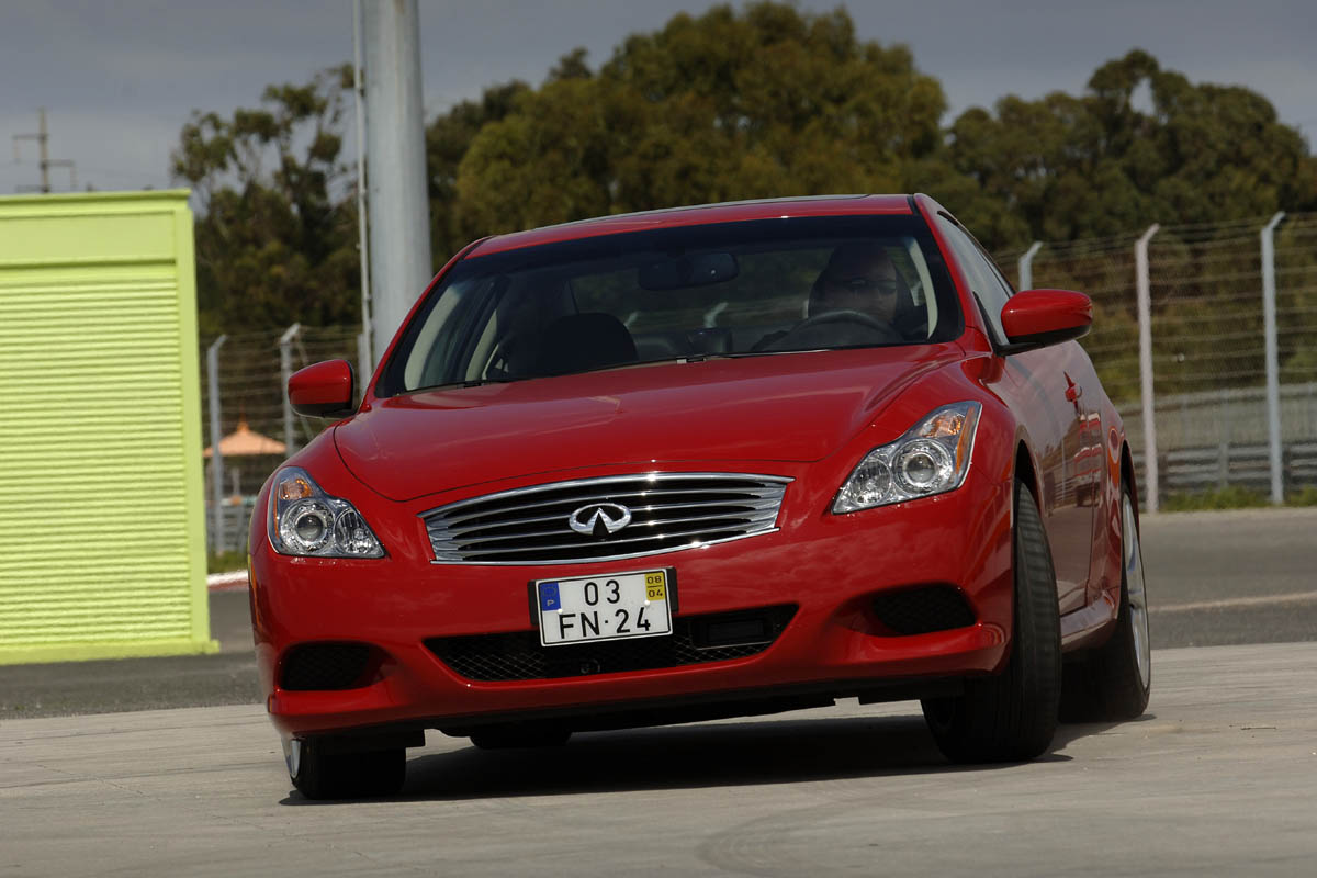 Infiniti G37