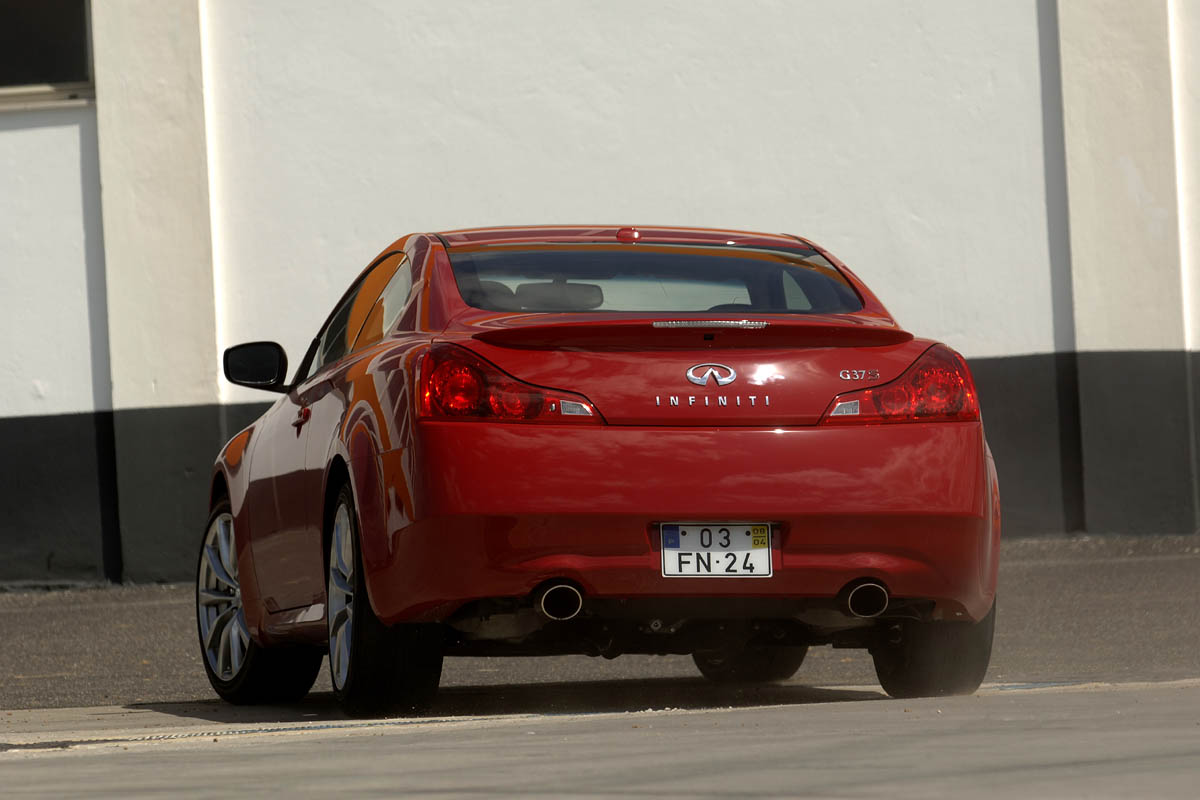 Infiniti G37