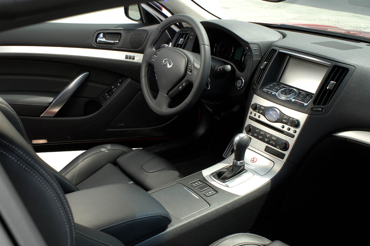 Infiniti G37