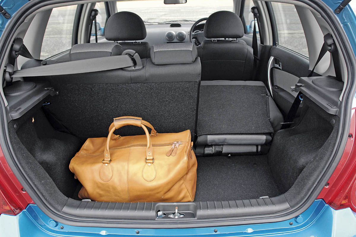Aveo boot