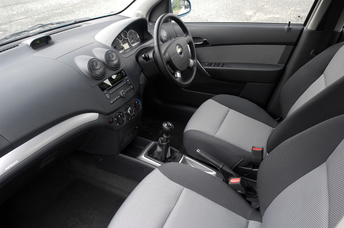 Aveo int front