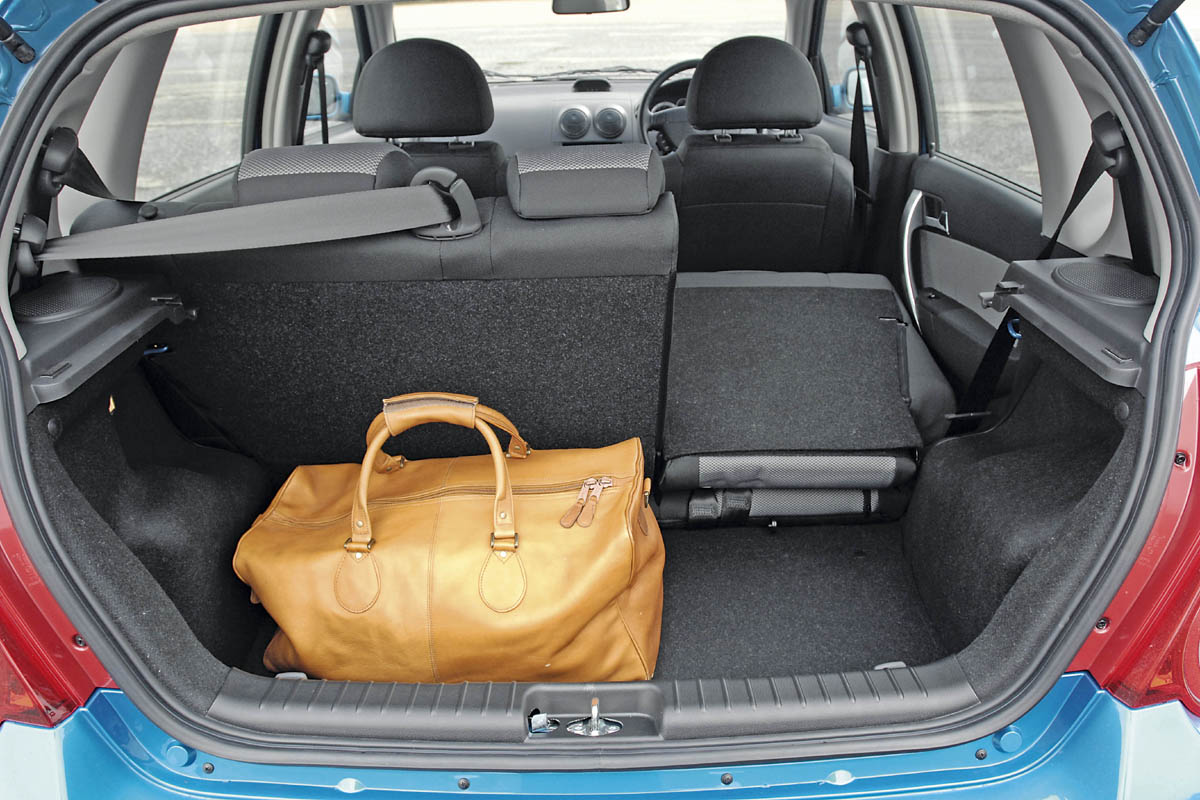Aveo boot