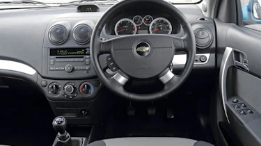 Aveo dash