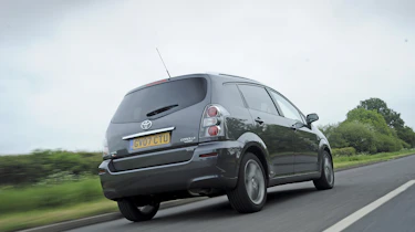 Verso rear