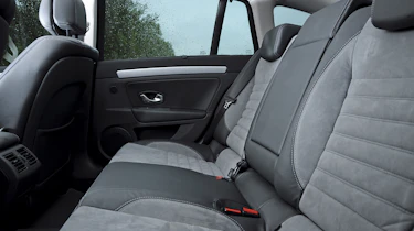 Laguna rear seats