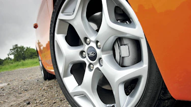 Focus wheel