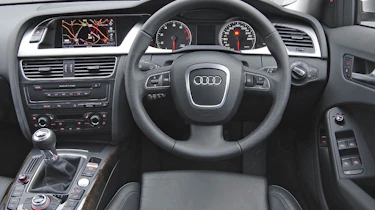 Avant dash