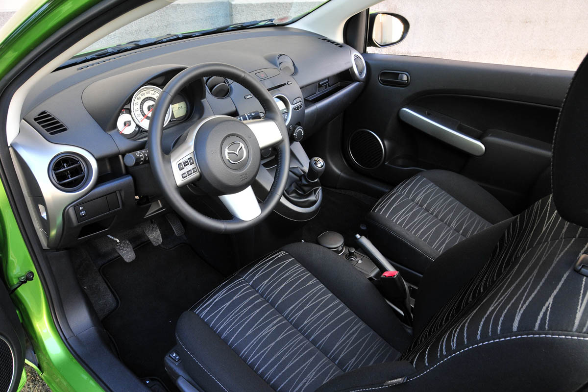 Mazda 2
