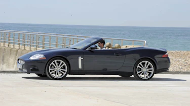 XKR pan