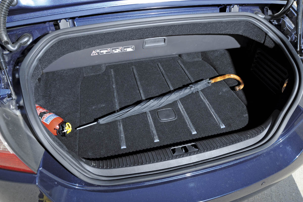XKR boot