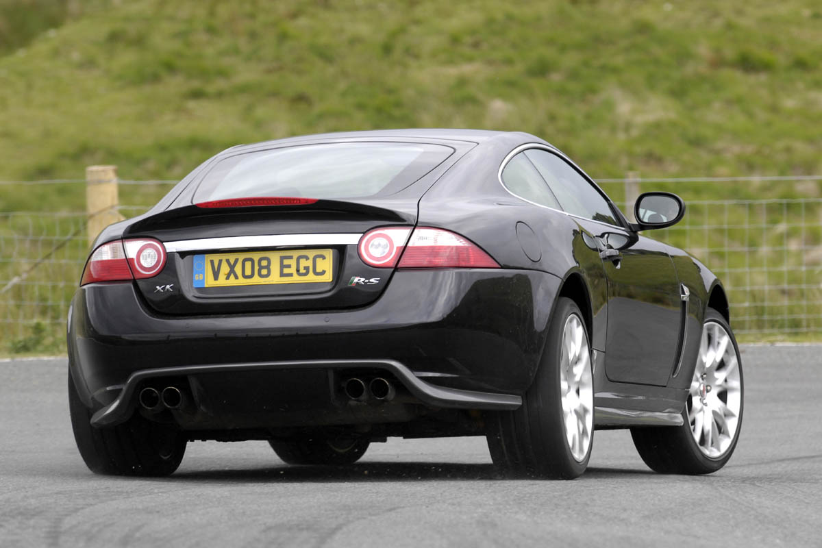 Jaguar XKR-S