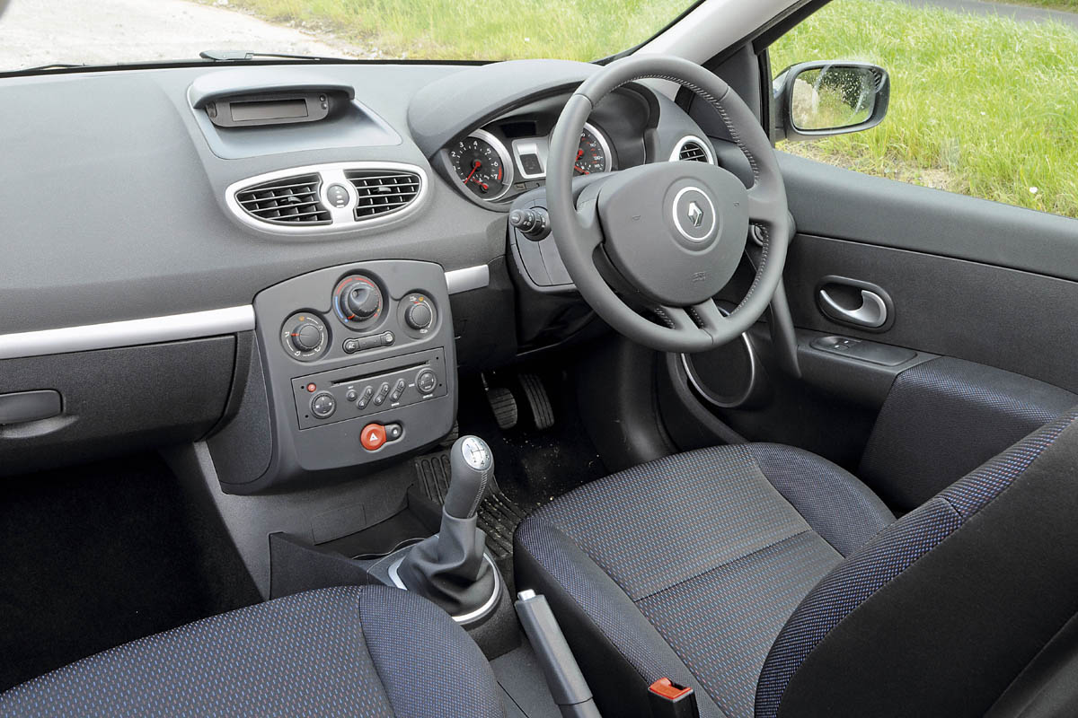 Clio dash