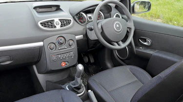Clio dash